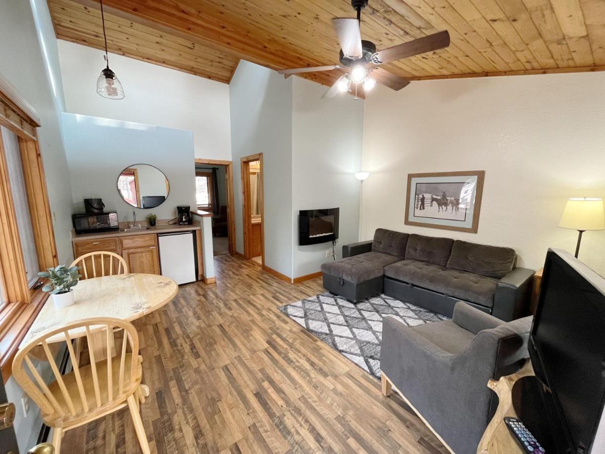 Cabin A Suite Bed And Breakfast Woodland Park Exterior foto